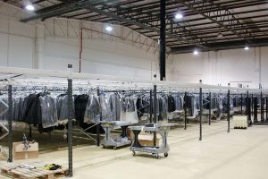 Garment storage in warehouse