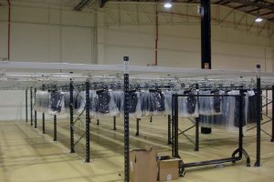 Garment hanging longspan system