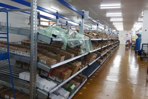 In rack carton live