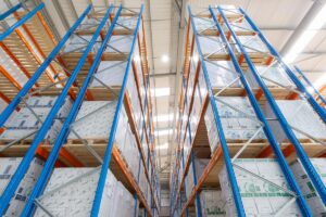 Adjustable pallet racking