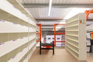 Warehouse chute