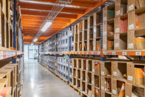 Picking boxes in racking