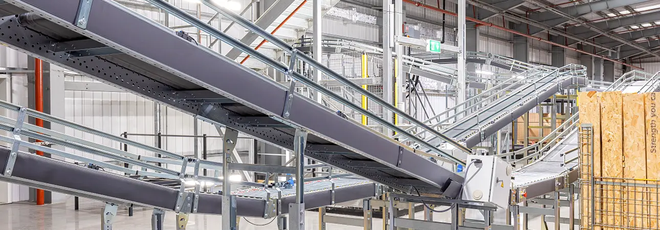 Start_With_Operation - Avanta UK Large multi-level roller conveyor in warehouse