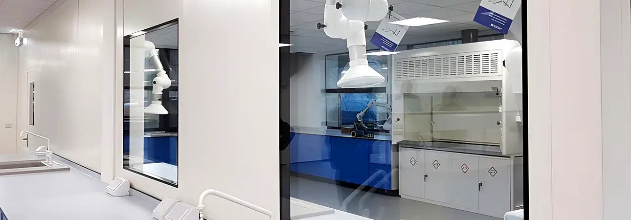Using Partitions to Segregate a Chemical Warehouse - Avanta UK Clean room partitions